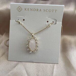 Kendra Scott necklace